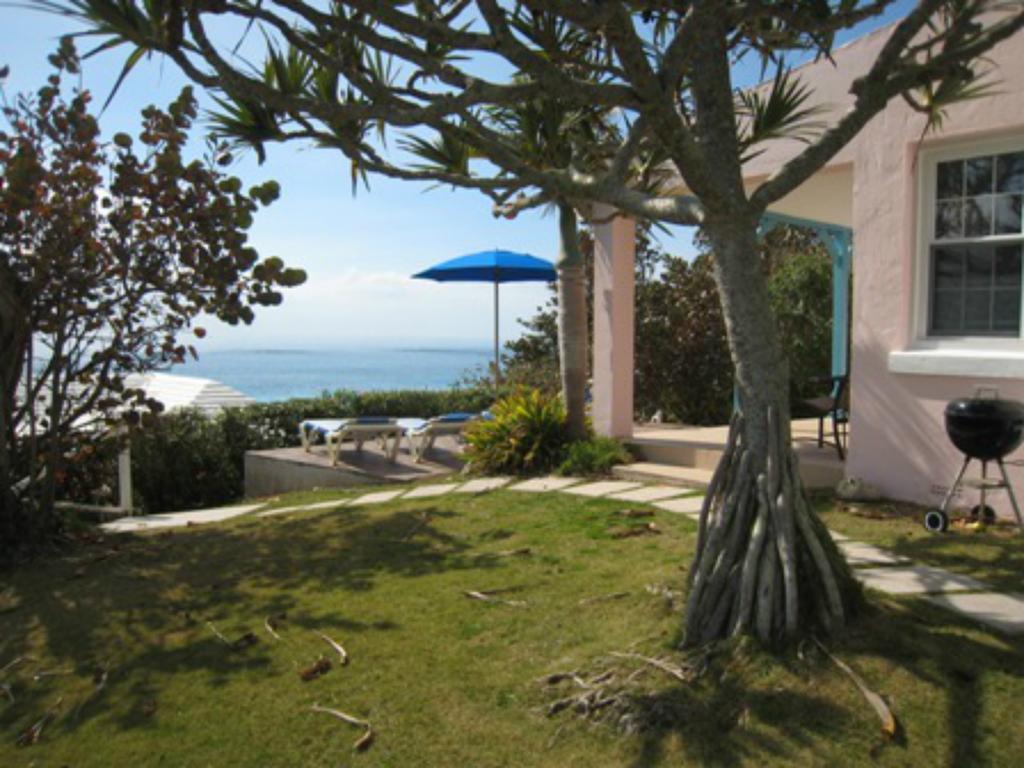 Grape Bay Cottages Mount Pleasant Номер фото