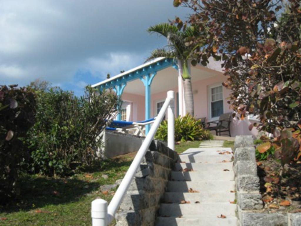 Grape Bay Cottages Mount Pleasant Екстер'єр фото